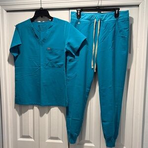 Figs Teal Medical Scrub Set - Top & Jogger Pants